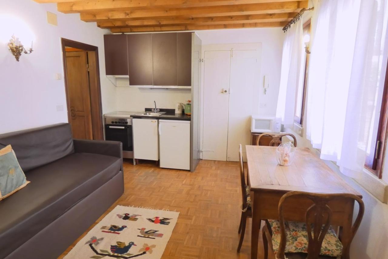 Apartamento Delicious Near St. Square